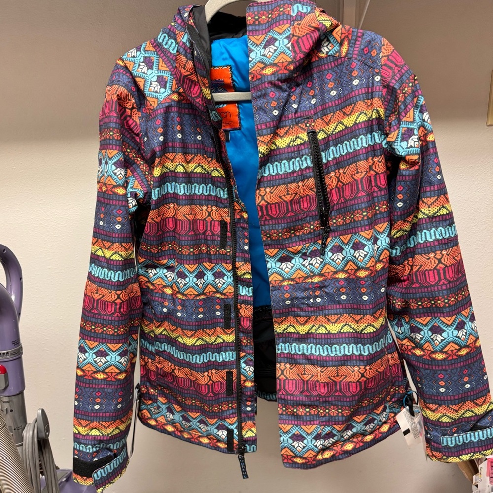 Burton size medium ski jacket. Aztec look.